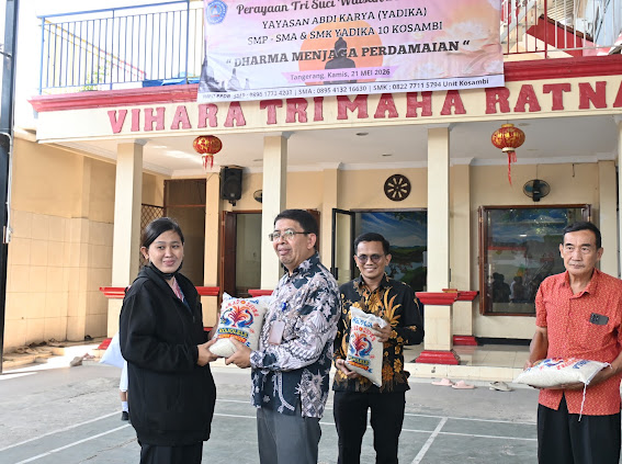 PERAYAAN WAISAK SMK Yadika 10 Kosambi
